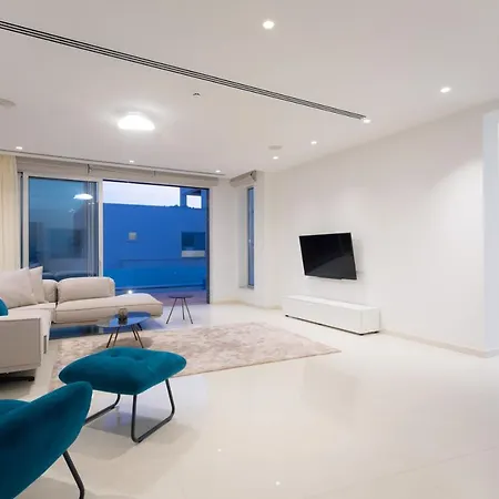 Sea Pearl Beachfront - Anemone *