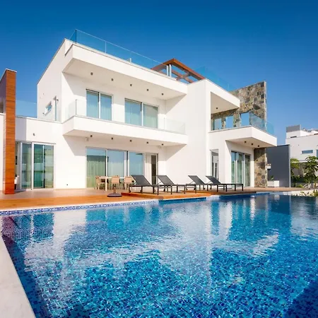 Villa Sea Pearl Beachfront - Anemone *