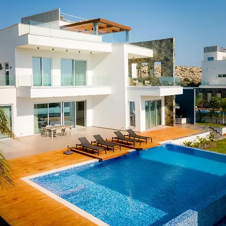 فيلة Sea Pearl Beachfront - Anemone