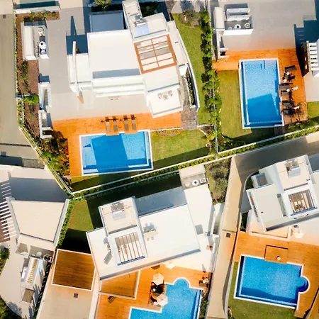 Sea Pearl Beachfront - Anemone