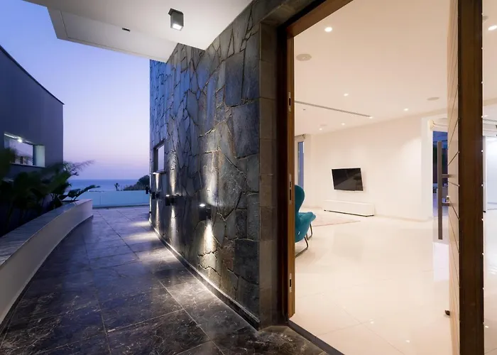 Sea Pearl Beachfront - Anemone Αγία Νάπα